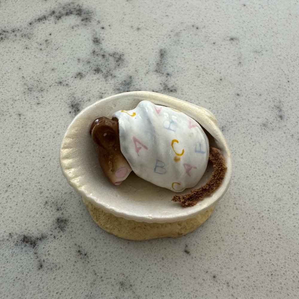 Wee Forest Folk baby mouse in shell signed